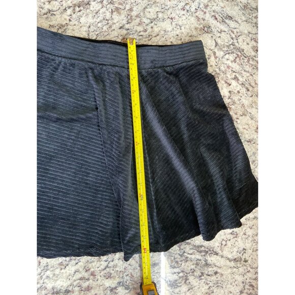 SO Textured Mini Skirt Womens Black Small Elastic Waistband Casual Skater - Picture 6 of 7